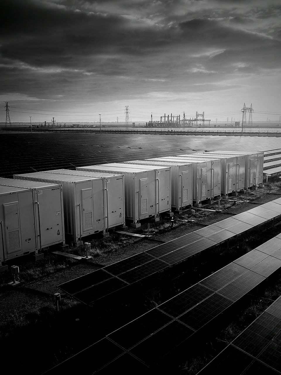 Sistema de armazenamento de energia em baterias ao lado de usina solar