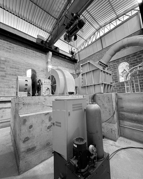 Interior de casa de força